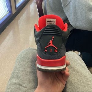 Jordan 3 chrimpson reds